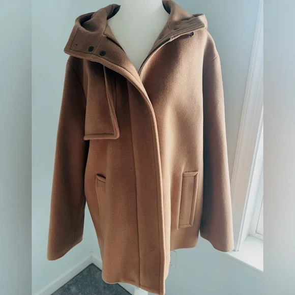 Akris Punto Hooded Wool-Blend Coat - Picture 2 of 16